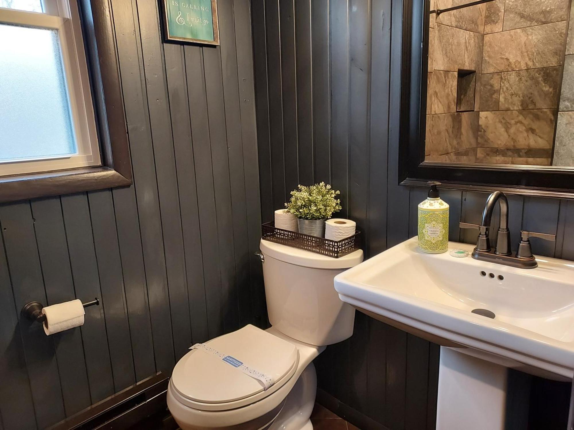 Chalet Renovated Near Casino, Camelback , Kalahari 4Bdrms Firepit Hot Tub Game Room Tobyhanna ภายนอก รูปภาพ